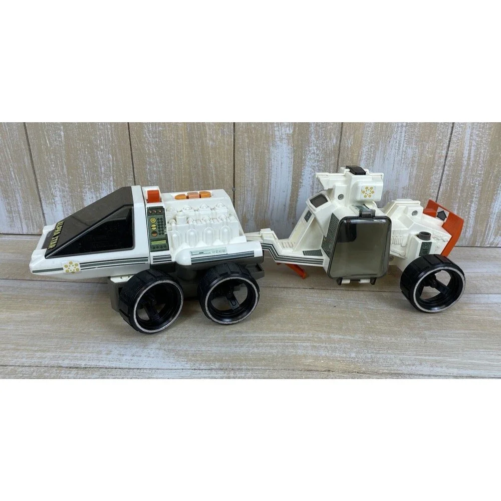 1983 Fisher-Price Adventure Alpha Star Space Vehicle Works *read